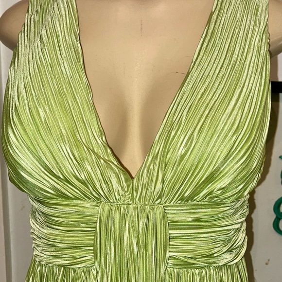 Lulus Melitta Lime Green Plisse Sash Maxi Dress NWT Medium - Picture 4 of 11
